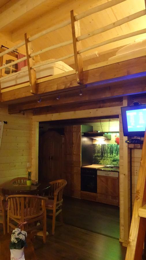 Holzhaus Waldwichtel Am Wald Und See Neuruppin Esterno foto