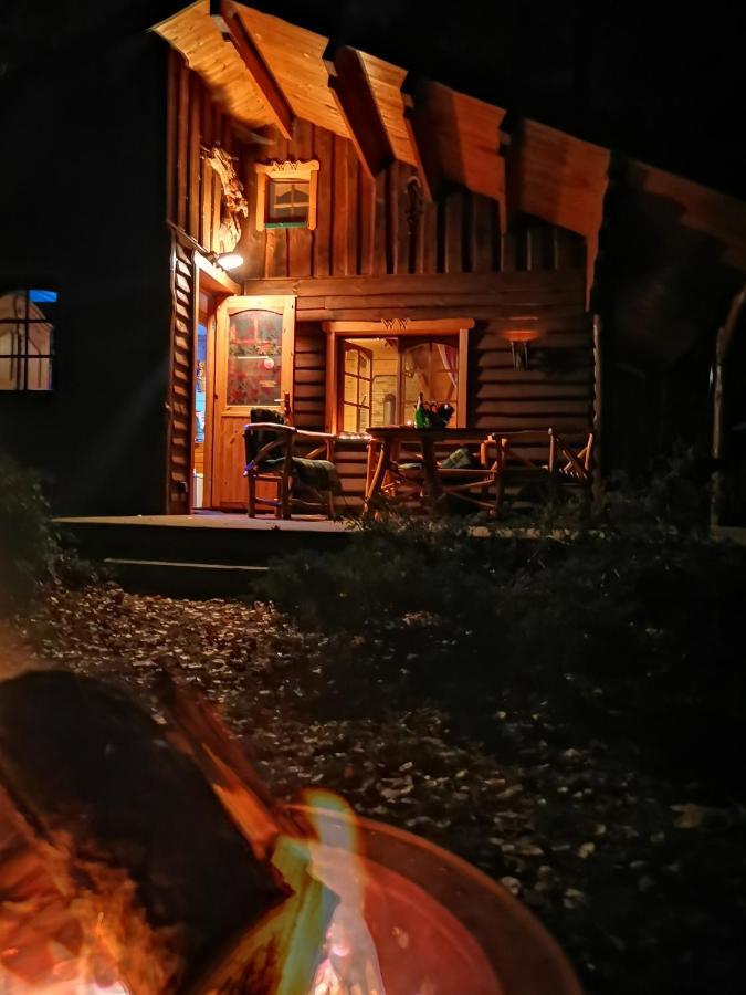 Holzhaus Waldwichtel Am Wald Und See Neuruppin Esterno foto